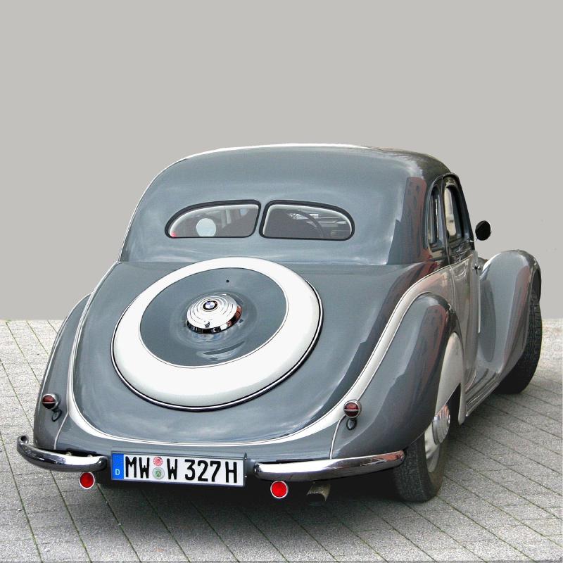 BMW 327