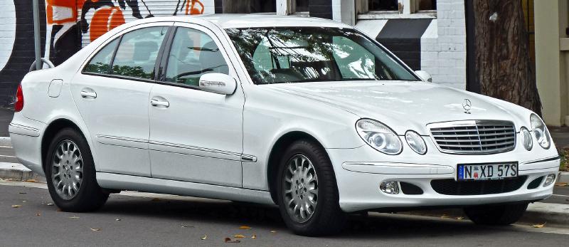 Mercedes-Benz 320