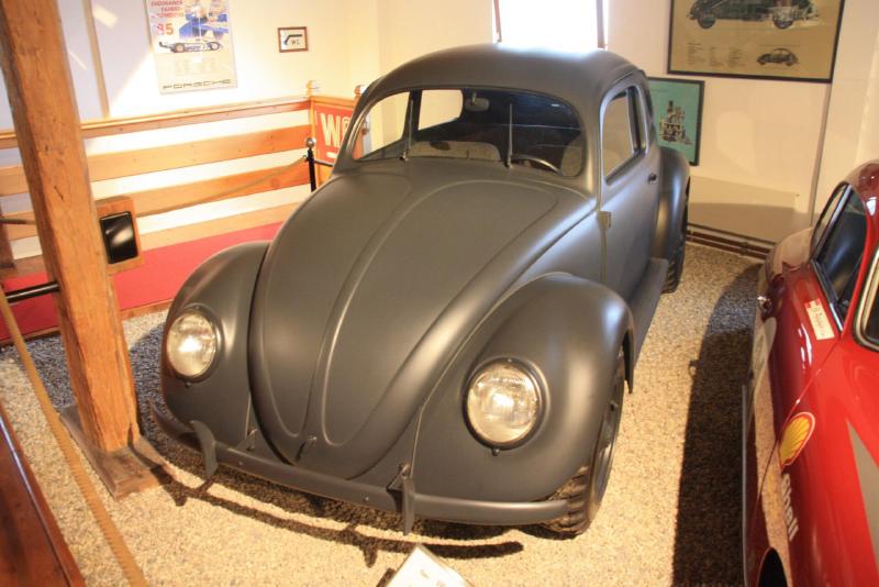 Volkswagen Type 87 Kommandeurwagen